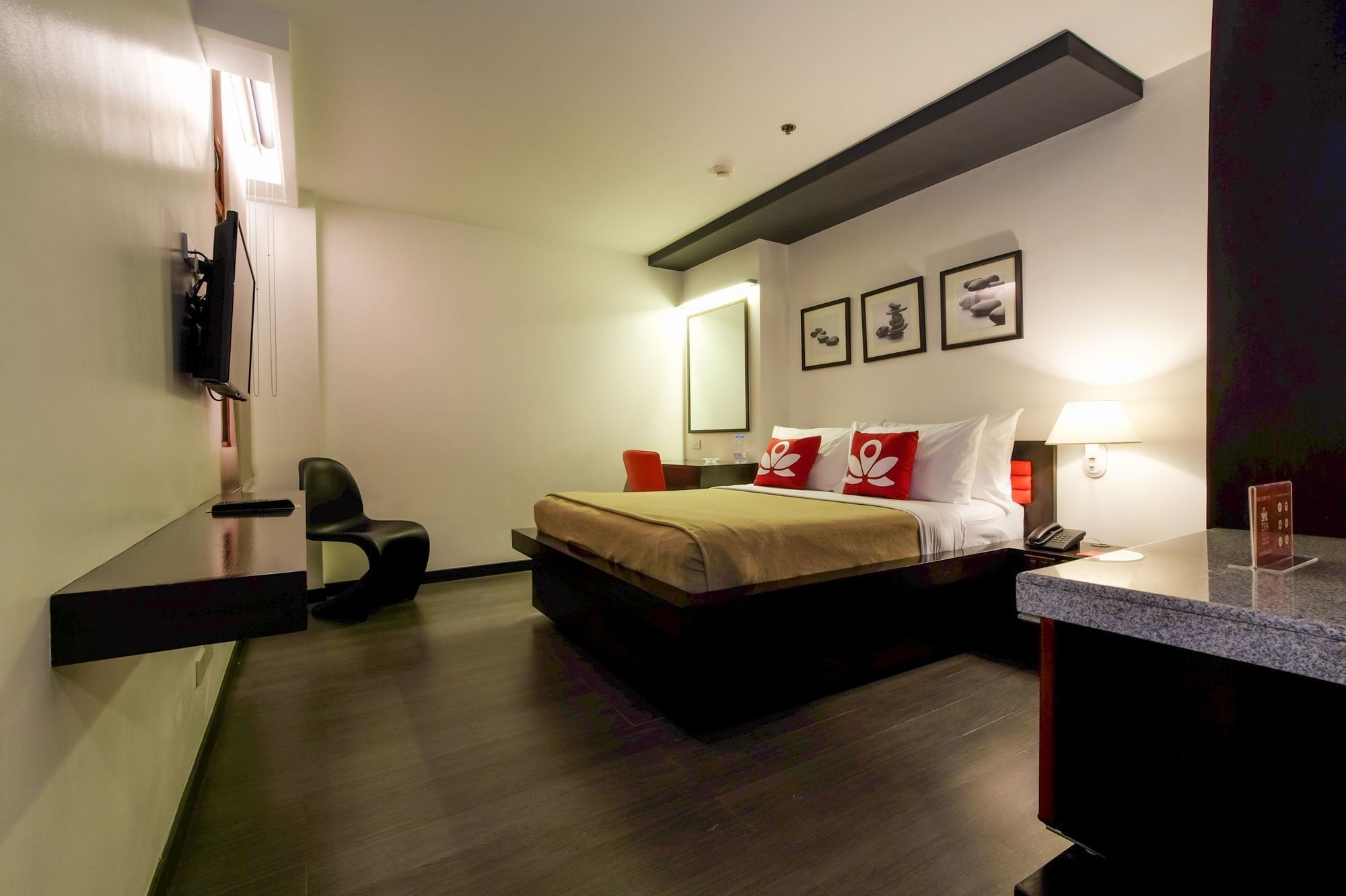 Zen Rooms Durban Poblacion Makati Макати Экстерьер фото